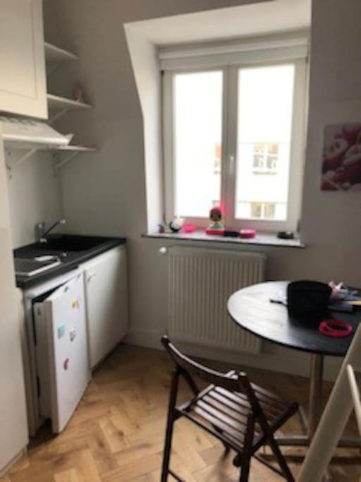 Stay In Maison De Metre In Etterbeek Брюссель Экстерьер фото